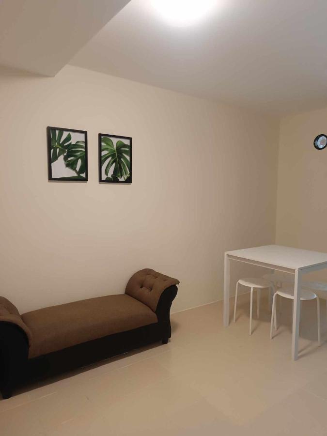 Urban Deca Homes Villa *